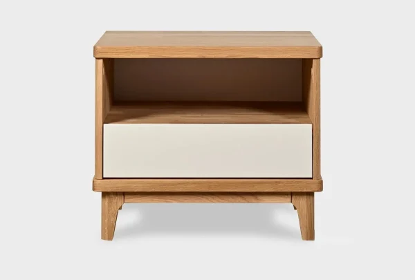 Mesa de Noche Ref: Capuchino4 elaborada en Madera 100% Maciza de Roble